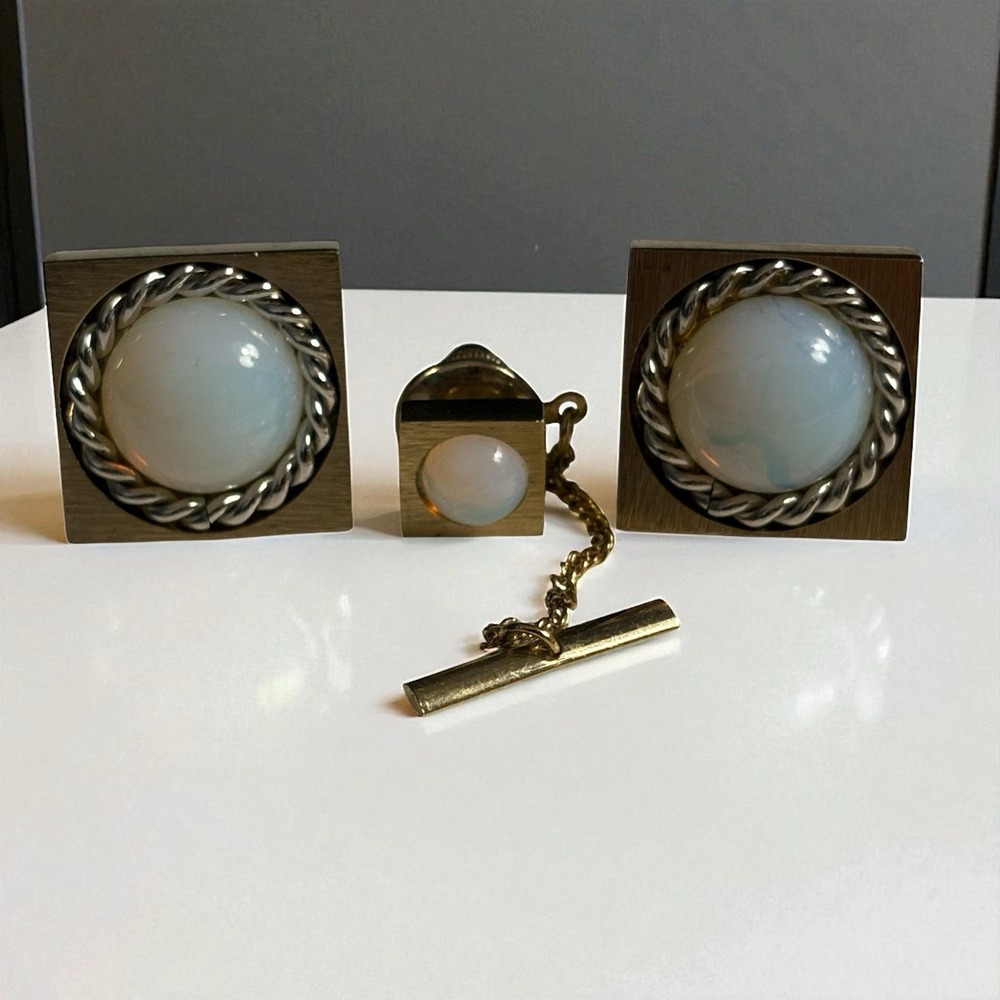 Foster Cufflinks Tie Tac Pin Set Cloudy White Round Acrylic Center Gold Tone VTG